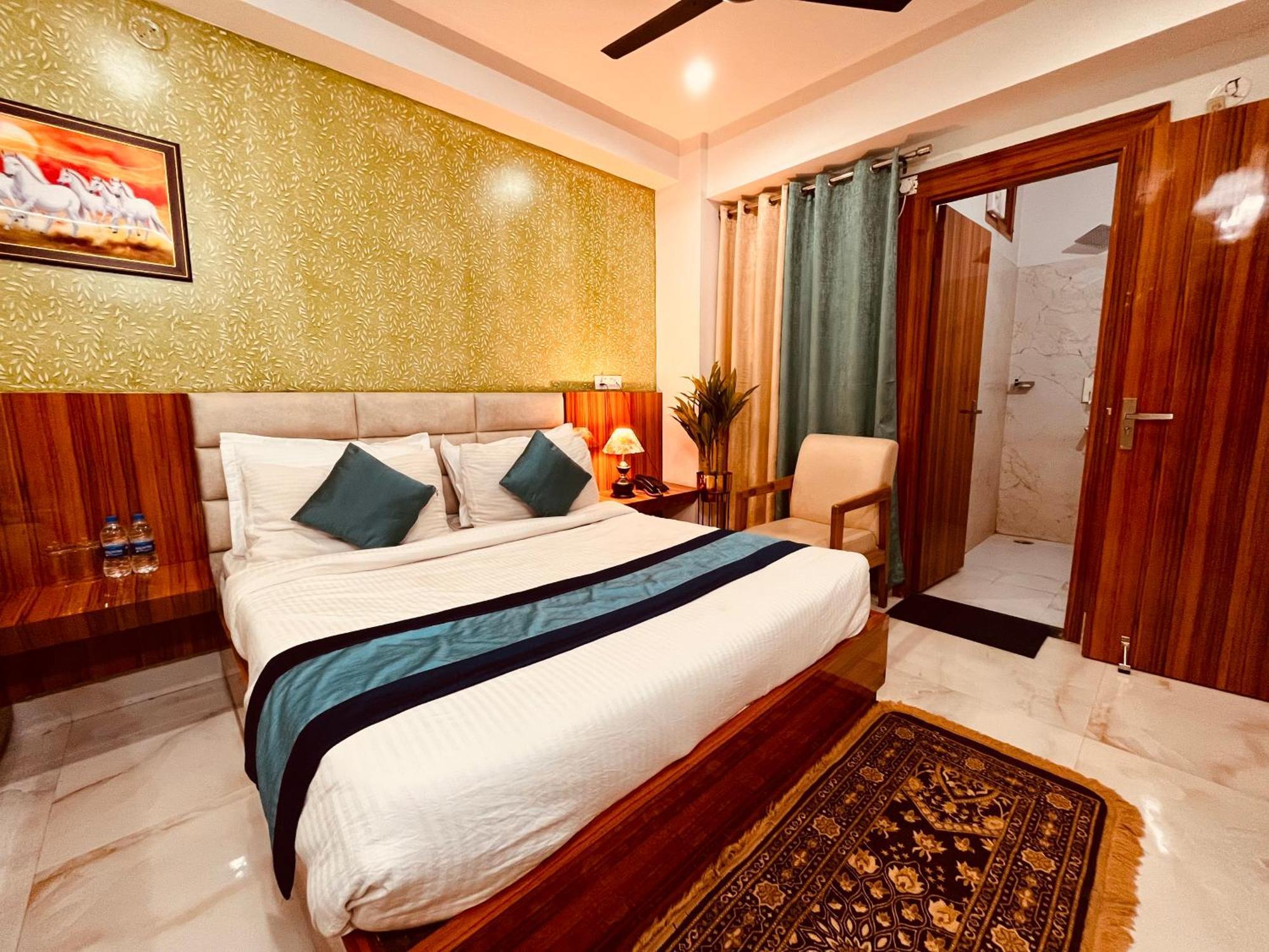 Hotel Golden Temple View By La Casa, Amritsar #Top Rated #Most Awarded #Swimming Pool #Prime Location #Luxury Rooms #Parking #Rooftop Cafe Εξωτερικό φωτογραφία