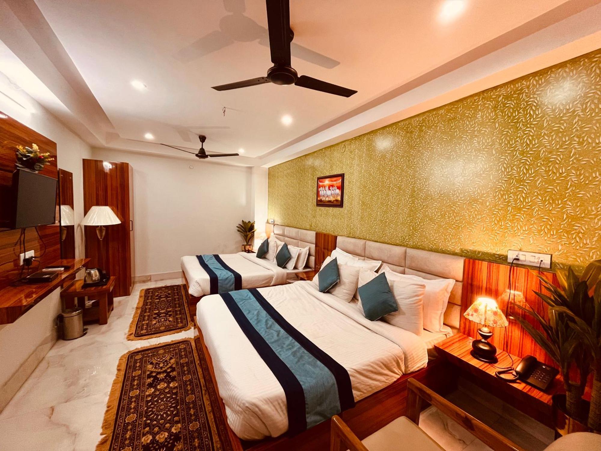 Hotel Golden Temple View By La Casa, Amritsar #Top Rated #Most Awarded #Swimming Pool #Prime Location #Luxury Rooms #Parking #Rooftop Cafe Εξωτερικό φωτογραφία