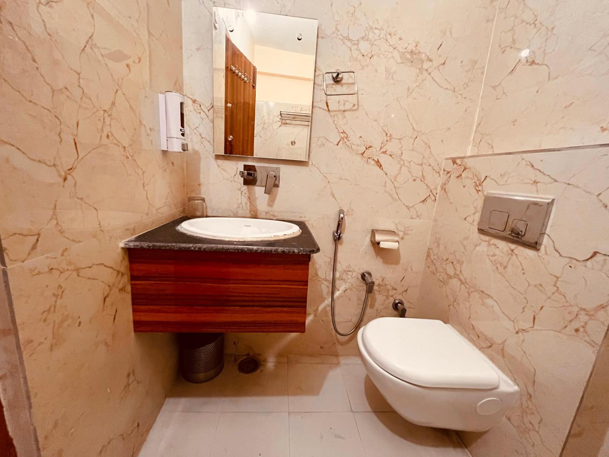 Hotel Golden Temple View By La Casa, Amritsar #Top Rated #Most Awarded #Swimming Pool #Prime Location #Luxury Rooms #Parking #Rooftop Cafe Εξωτερικό φωτογραφία