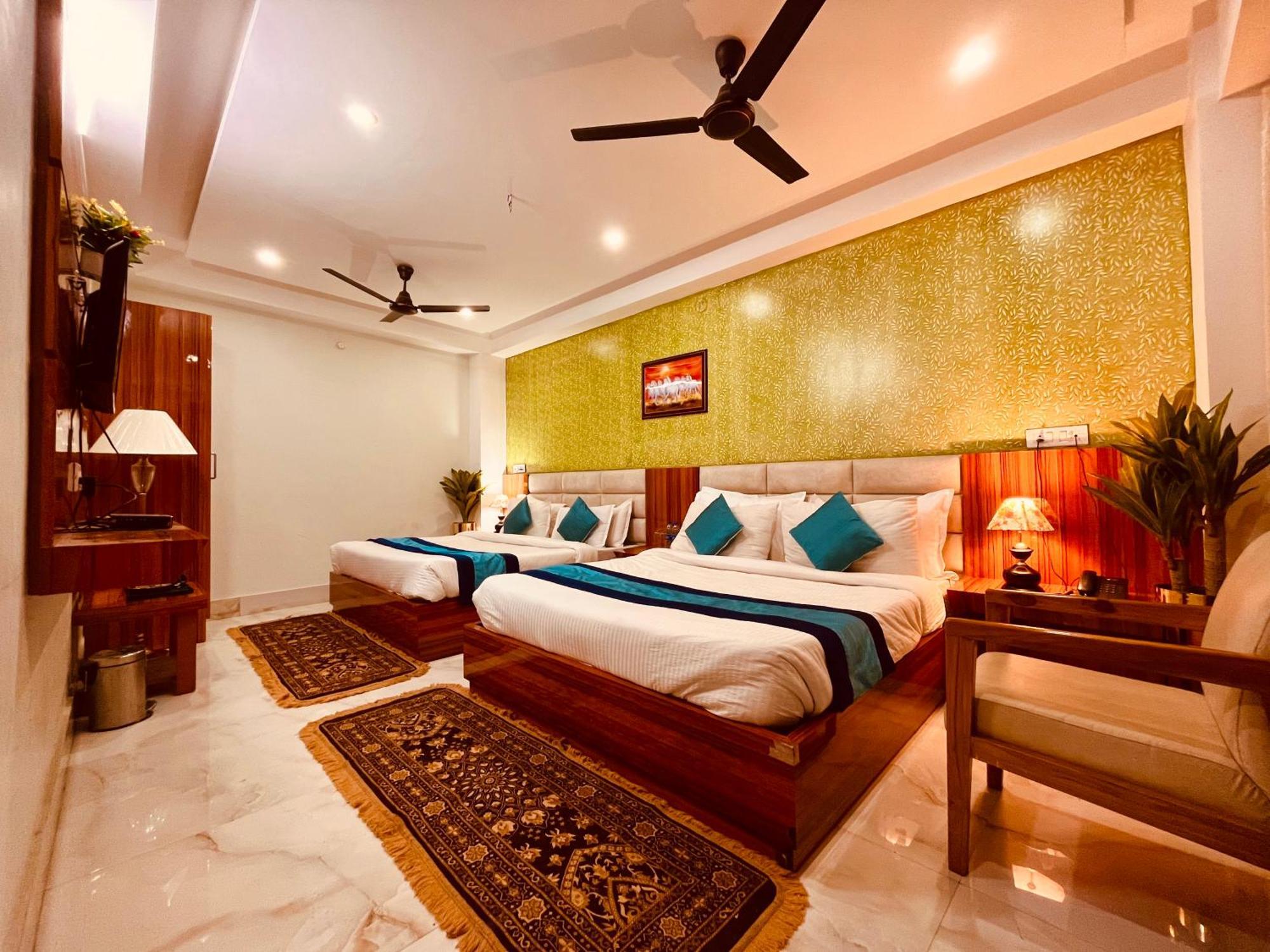 Hotel Golden Temple View By La Casa, Amritsar #Top Rated #Most Awarded #Swimming Pool #Prime Location #Luxury Rooms #Parking #Rooftop Cafe Εξωτερικό φωτογραφία