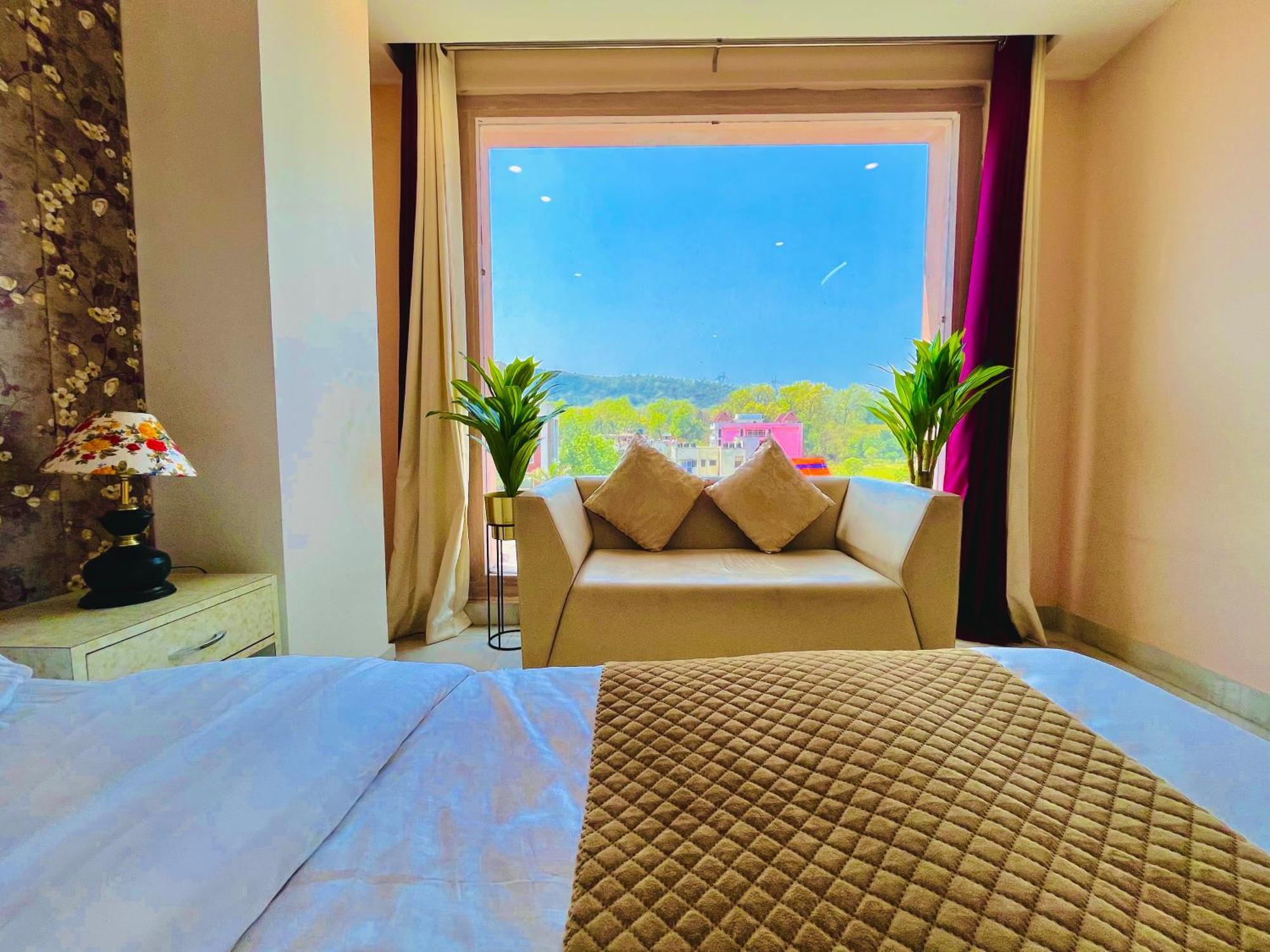Hotel Golden Temple View By La Casa, Amritsar #Top Rated #Most Awarded #Swimming Pool #Prime Location #Luxury Rooms #Parking #Rooftop Cafe Εξωτερικό φωτογραφία